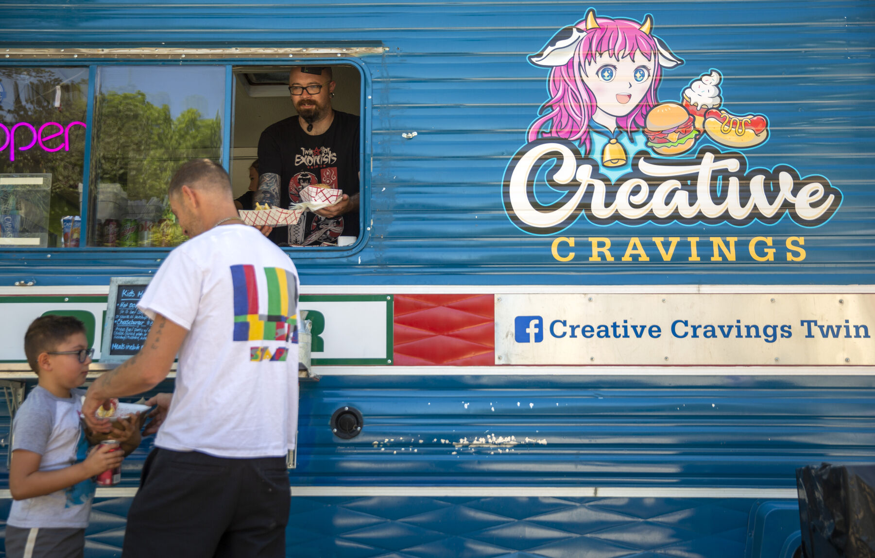 Arts and Eats Food Truck Fest